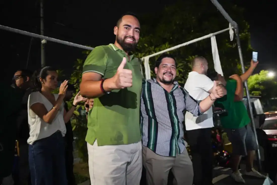 Patricio Aliaga y Carlos Feijóo celebran
