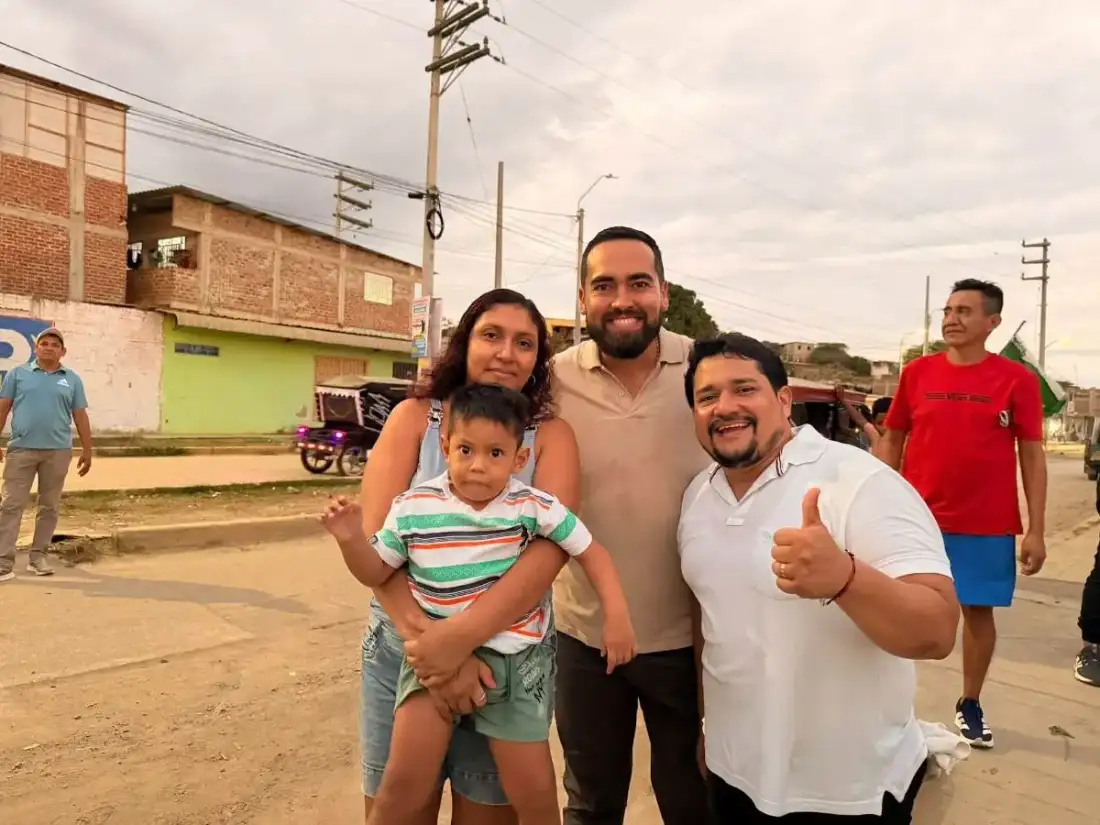 Con familias de Tumbes